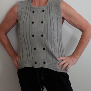 Gray Cable Knit Sleeveless Sweater